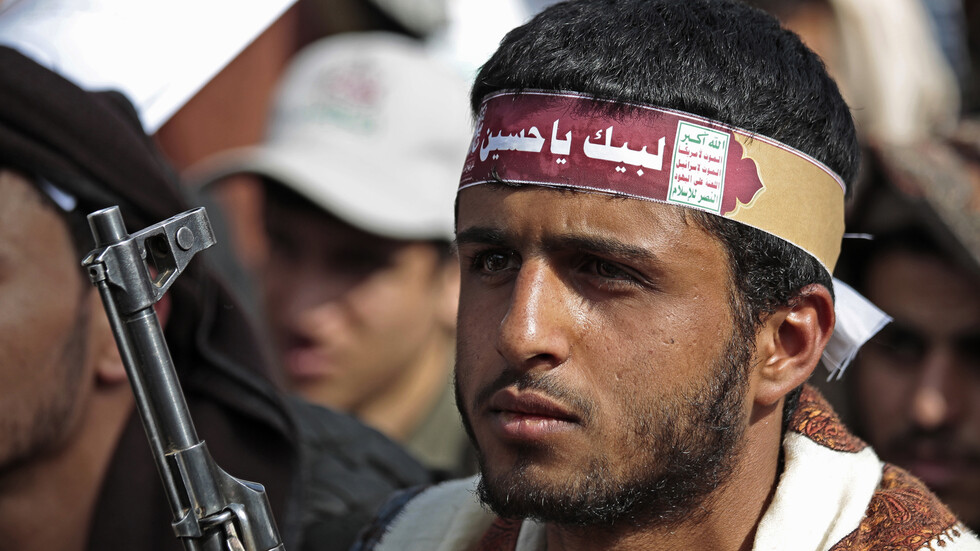 الحوثيون يعدمون 9 متهمين بالمساعدة في قتل رئيسهم الصماد