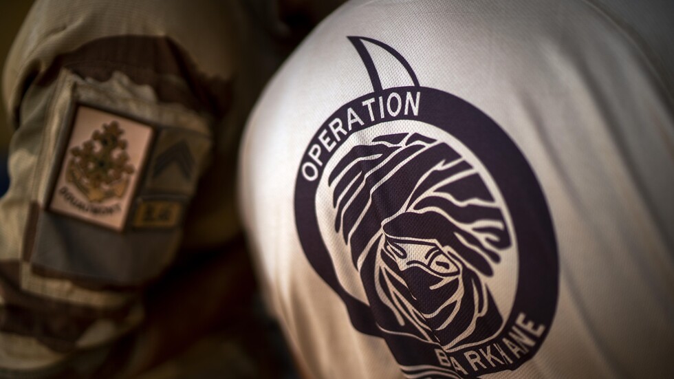 تقرير: حكومة مالي تجرد قائدا فرنسيا بارزا من أعلى وسام وطني