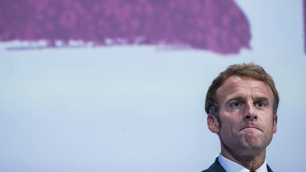 فرنسا وسويسرا تنفيان إلغاء قمة بين رئيسيهما بسبب صفقة مقاتلات