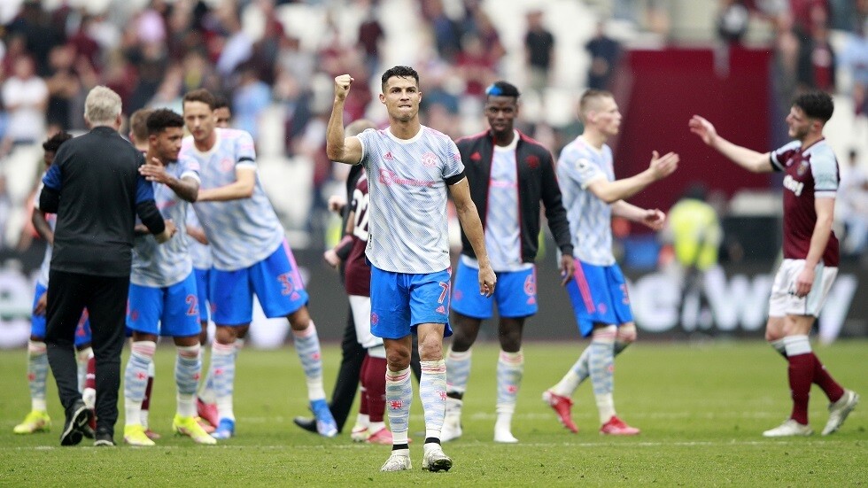 مانشستر يونايتد يعود لصدارة 