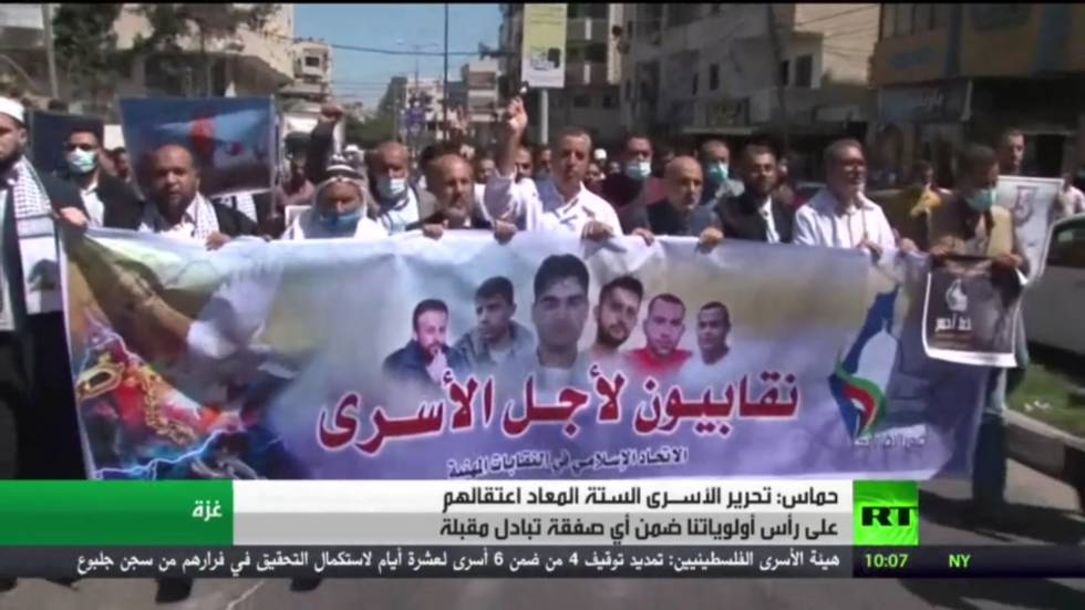 حماس: أولويتنا تحرير الأسرى من سجون إسرائيل