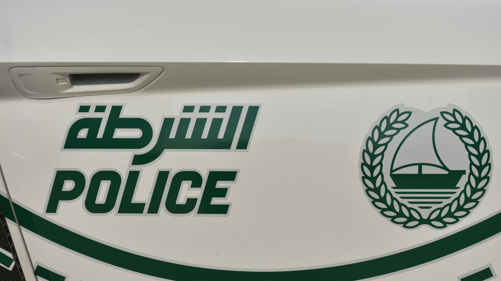 الإمارات..تتبع "خيط دم" لمسافة 3 كيلومترات يكشف غموض جريمة قتل رجل أعمال