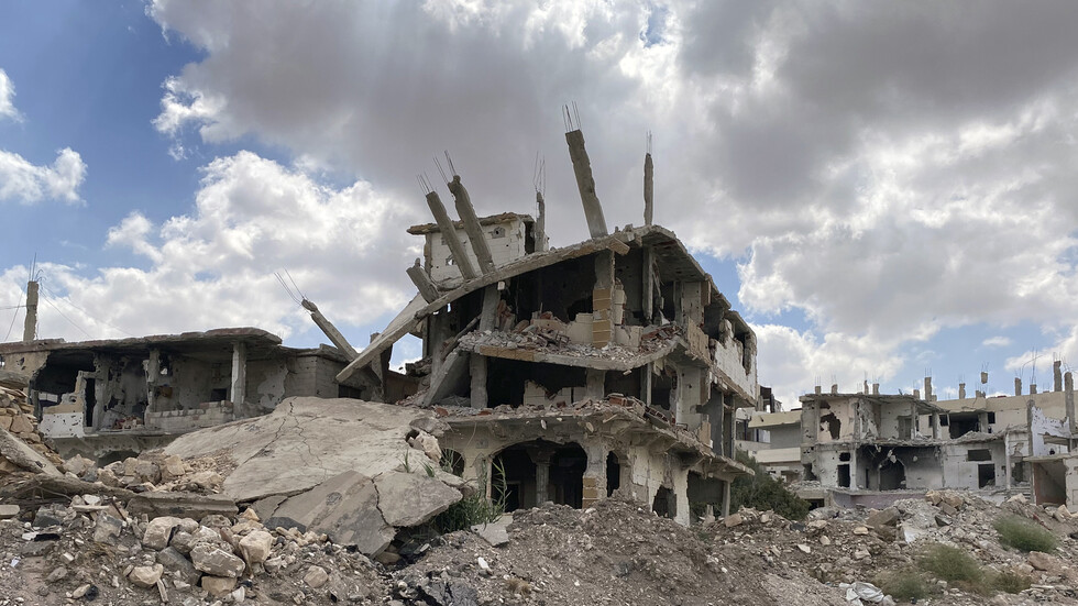 مصادر: "قوات سوريا الديمقراطية" تختطف عددا من المدنيين في الحسكة وريف دير الزور