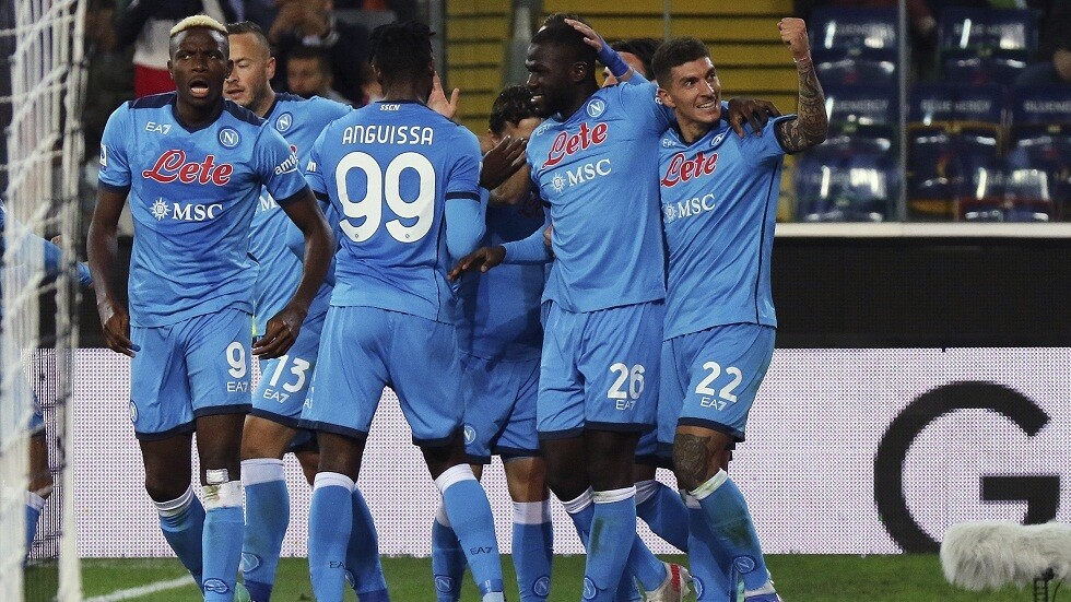 نابولي ينتزع صدارة الدوري الإيطالي برباعية في شباك أودينيزي (فيديو)