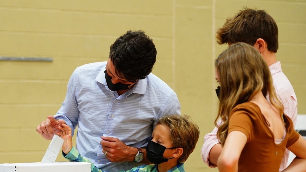 نتائج أولية تظهر فوز الليبراليين بزعامة ترودو في انتخابات كندا التشريعية