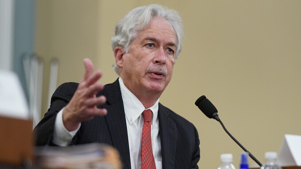 سي إن إن تتحدث عن اشتباه في تعرض وفد مدير 