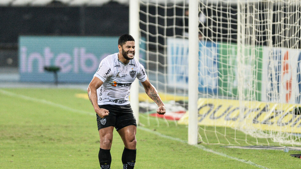 بالفيديو.. هالك يهدر ركلة جزاء ويحرم فريقه من فرصة ذهبية