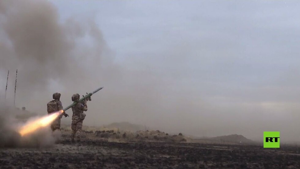 مشاهد من مناورات 