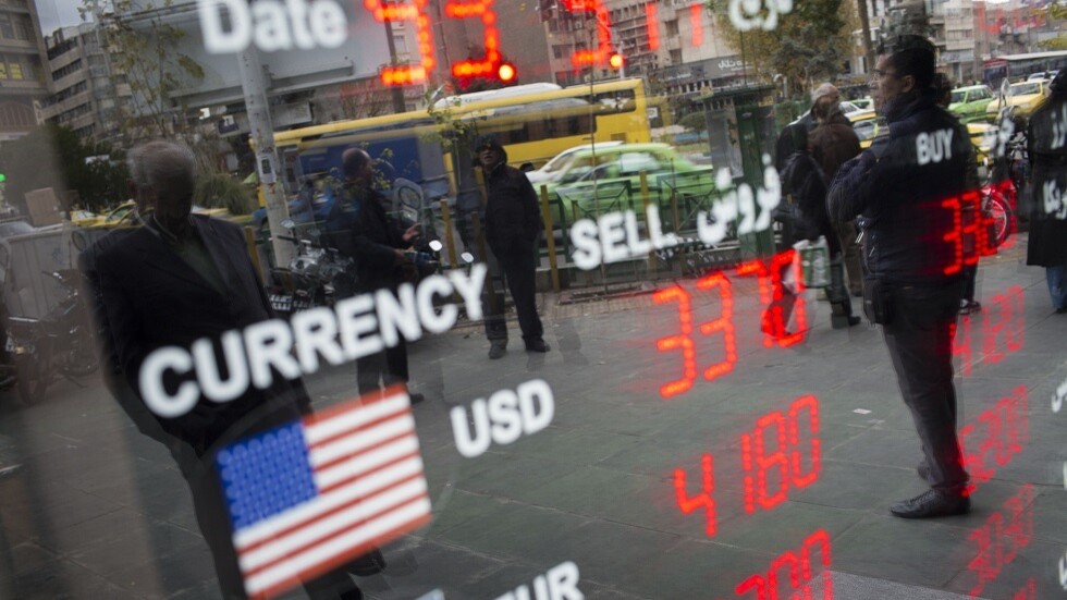 غرفة التجارة الإيرانية: معدل التضخم السنوي تجاوز 43% في يوليو