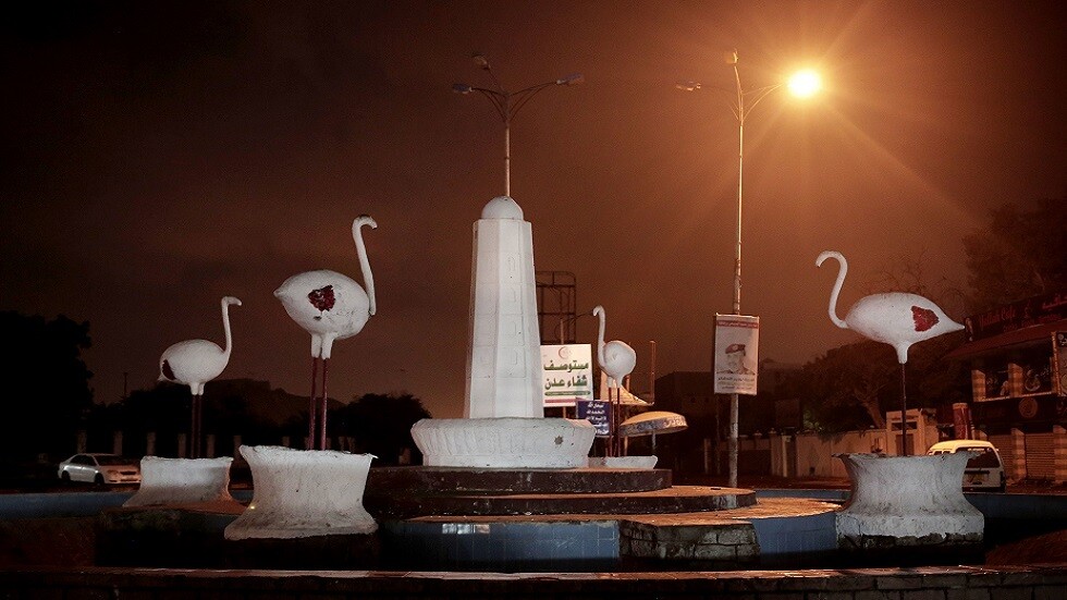 كهرباء عدن تعلن بدء التوقف التدريجي لمحطاتها بسبب نفاد الوقود