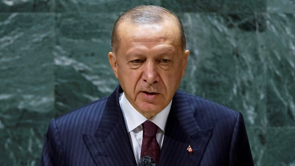 تقرير: موكب أردوغان يشحن سيارتين مصفحتين إلى الولايات المتحدة بكلفة 270 ألف دولار