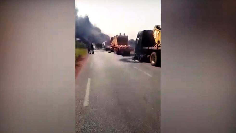للمرة الثانية.. هجوم مسلح يستهدف شاحنات قادمة من المغرب شمال مالي (صور + فيديو)