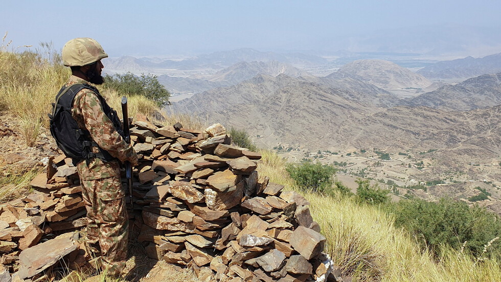 القوات الباكستانية تقتل 10 مسلحين شمال غرب البلاد