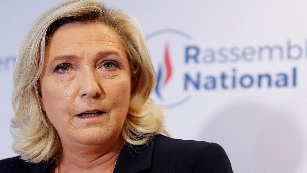 لوبان تعد بتعديل دستوري يكرس