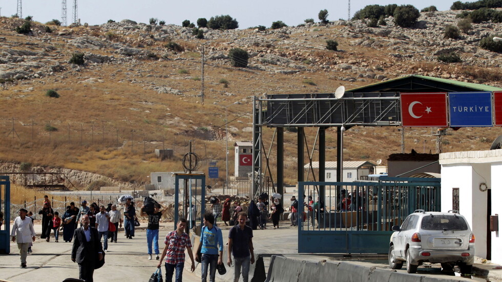 الاتحاد الأوروبي يرصد 150 مليون يورو لدعم اللاجئين السوريين في تركيا