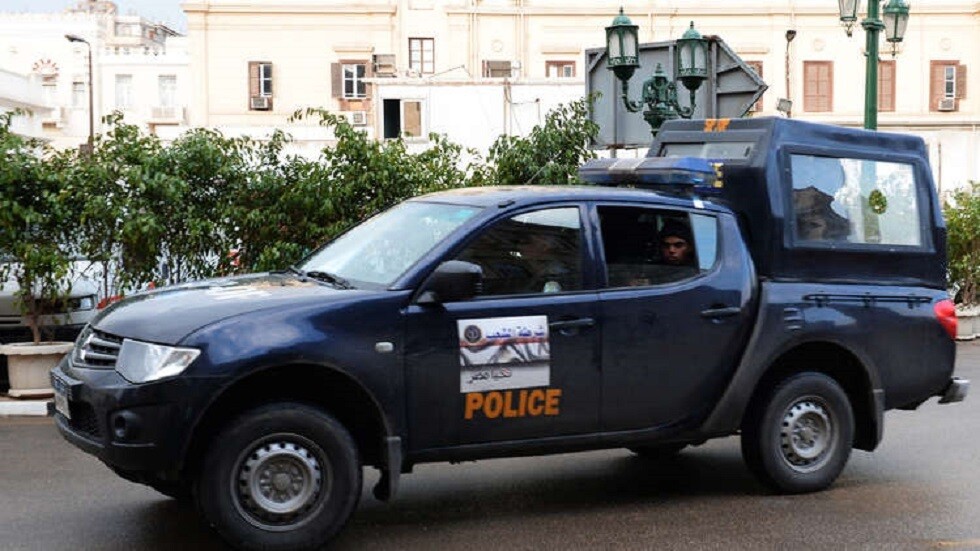 مصر.. توقيف موظف محكوم بـ80 سنة سجنا