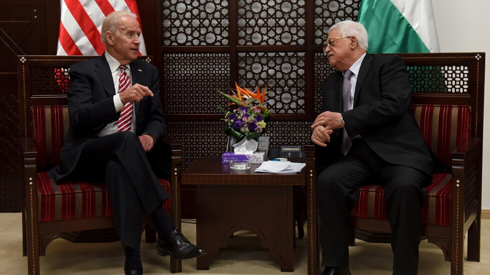 موقع "أكسيوس" الأمريكي: بايدن رفض لقاء عباس على هامش اجتماعات الأمم المتحدة