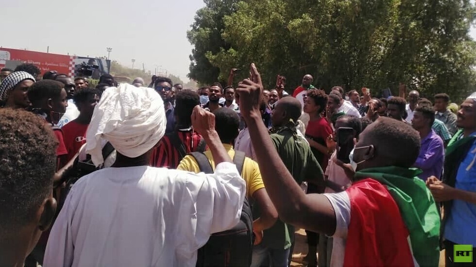 السودان.. بيان مشترك يتهم المجلس الانتقالي بالفشل ويدعوه لتسليم السلطة