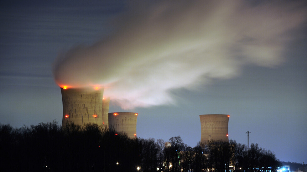 روسيا.. اتفاق لتنفيذ مشروع لتوليد الكهرباء الخالية من الكربون باستخدام الطاقة النووية