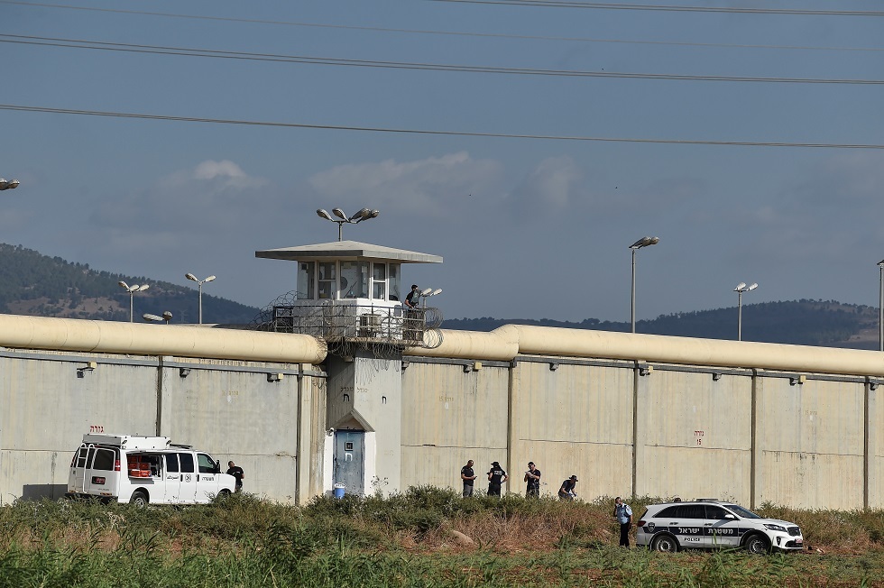 موقع أمريكي ينشر تفاصيل مثيرة لعملية فرار الأسرى الفلسطينيين من سجن 