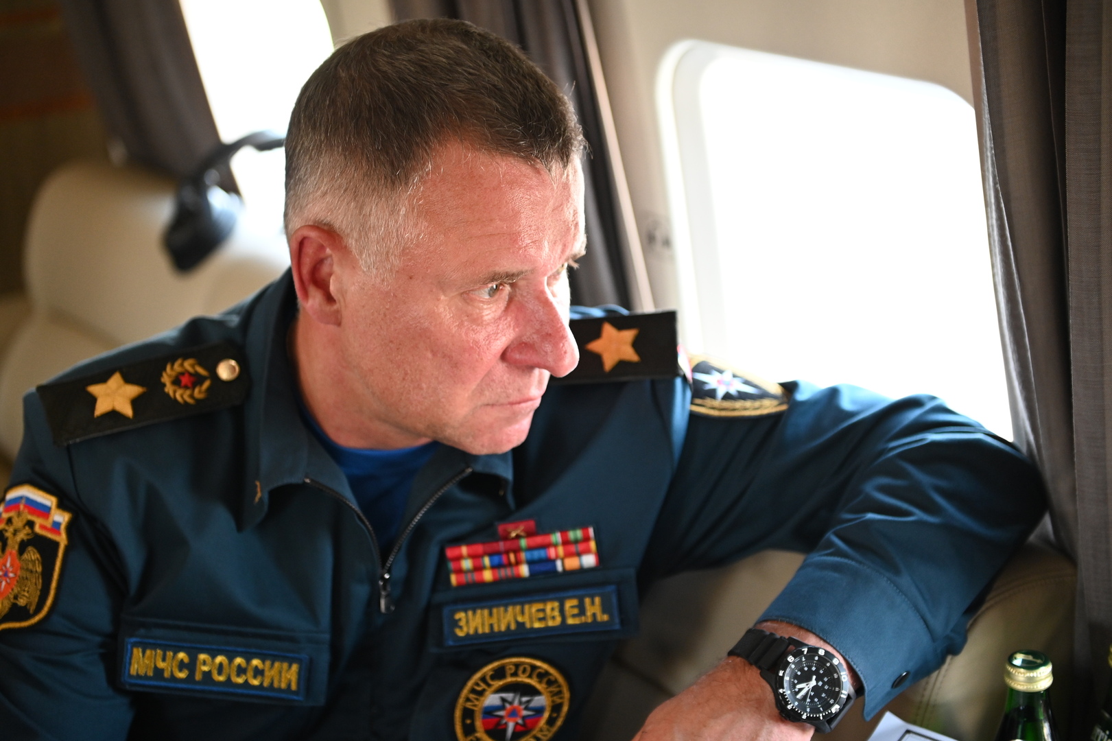 وفاة وزير الطوارئ الروسي لدى محاولته إنقاذ شخص خلال تدريبات