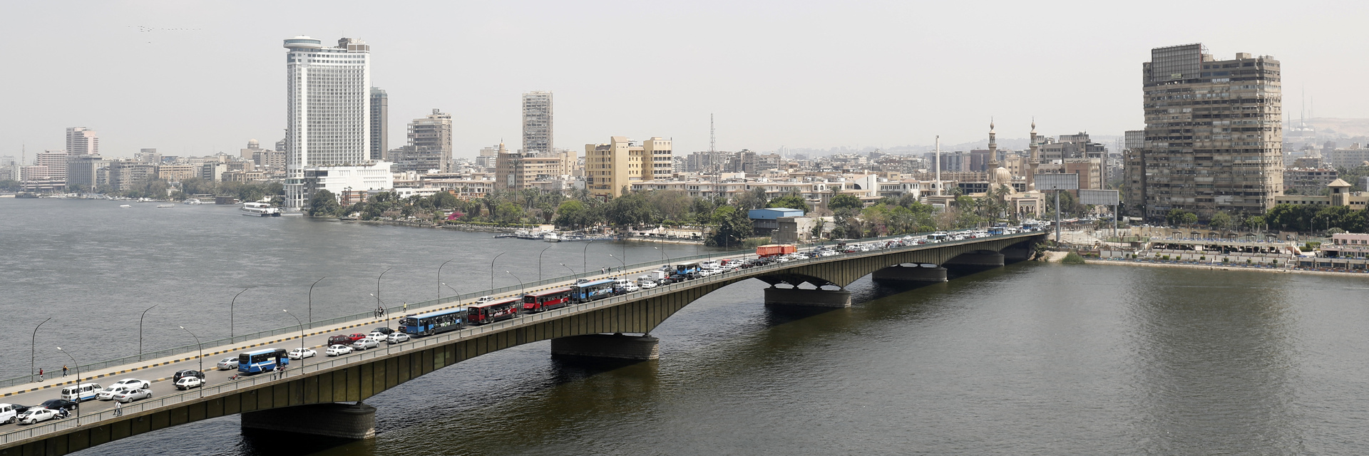 مصر.. توقيف مسؤول كبير بوزارة الصحة يروج المخدرات عبر 