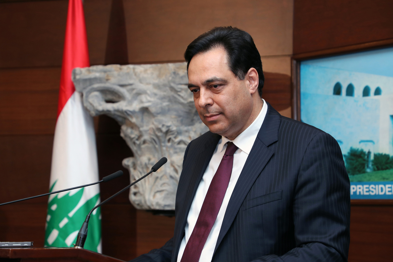 رئيس الحكومة اللبناني السابق حسان دياب