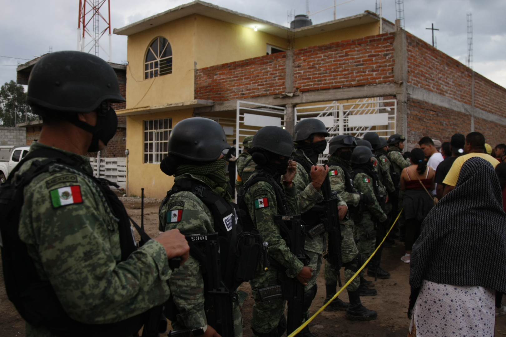 الأمن المكسيكي يقتل 9 مسلحين في تبادل لإطلاق النار قرب الحدود