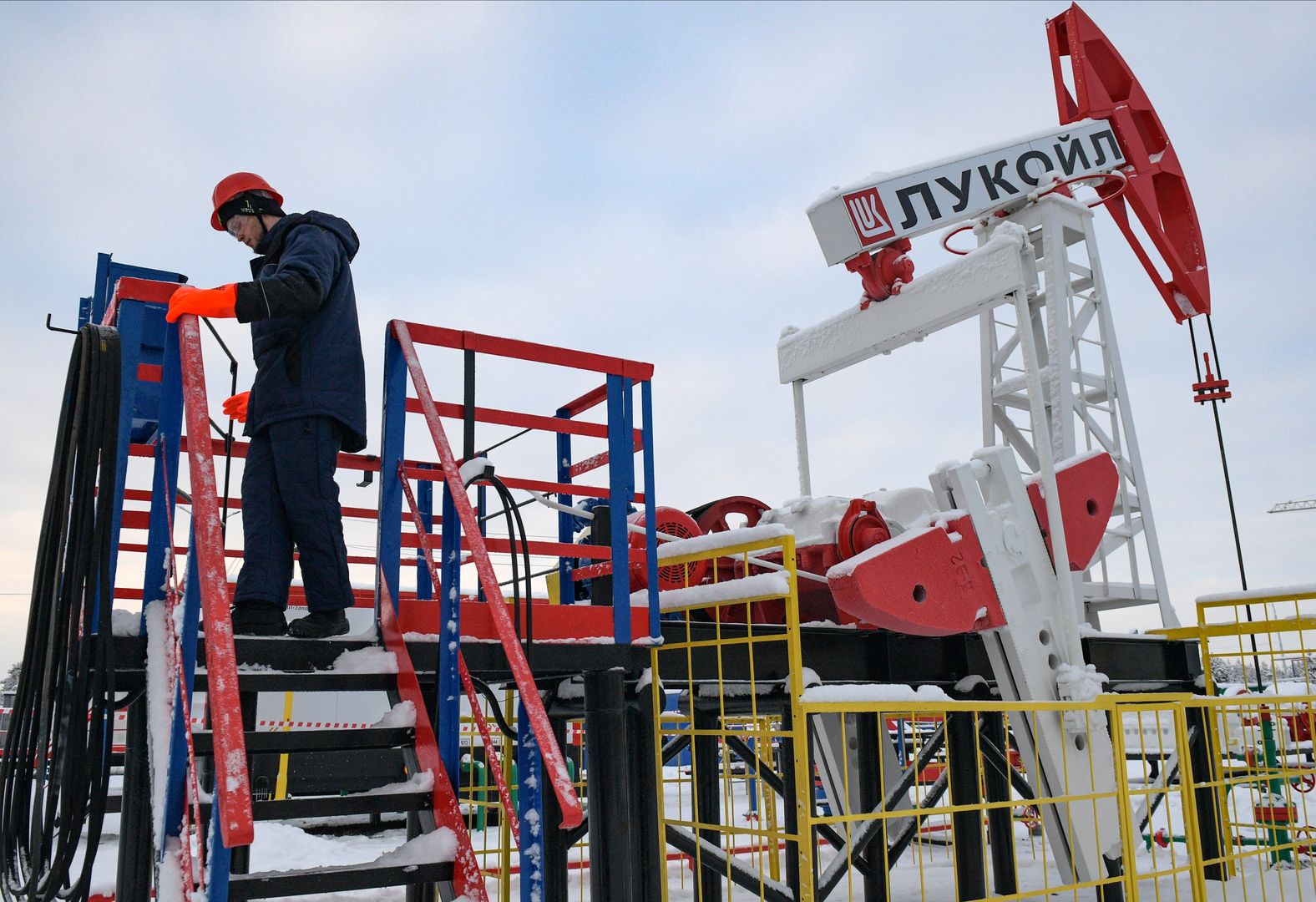 قفزة في قيمة إمدادات النفط من روسيا إلى الصين