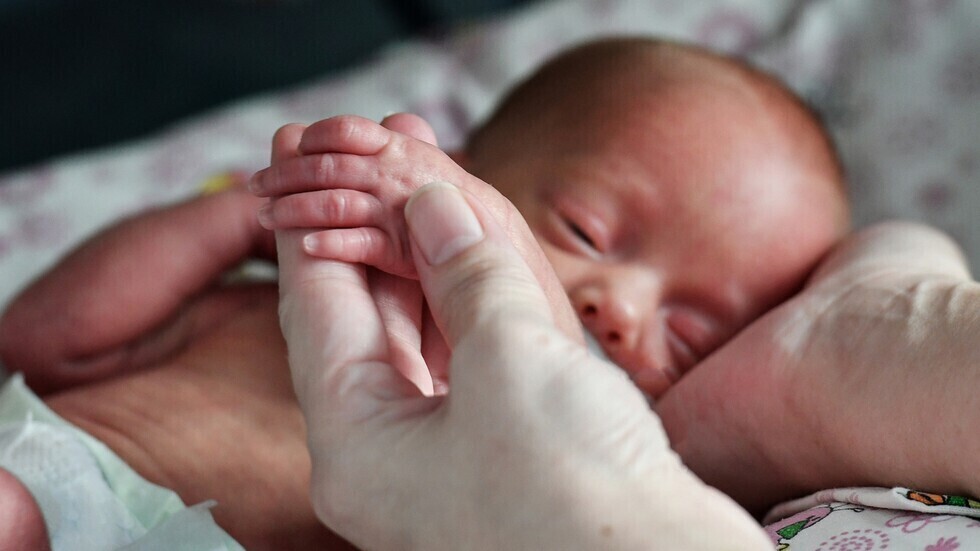 ولادة طفل بحالة وراثية نادرة لا اسم لها تمنعه حتى من البكاء