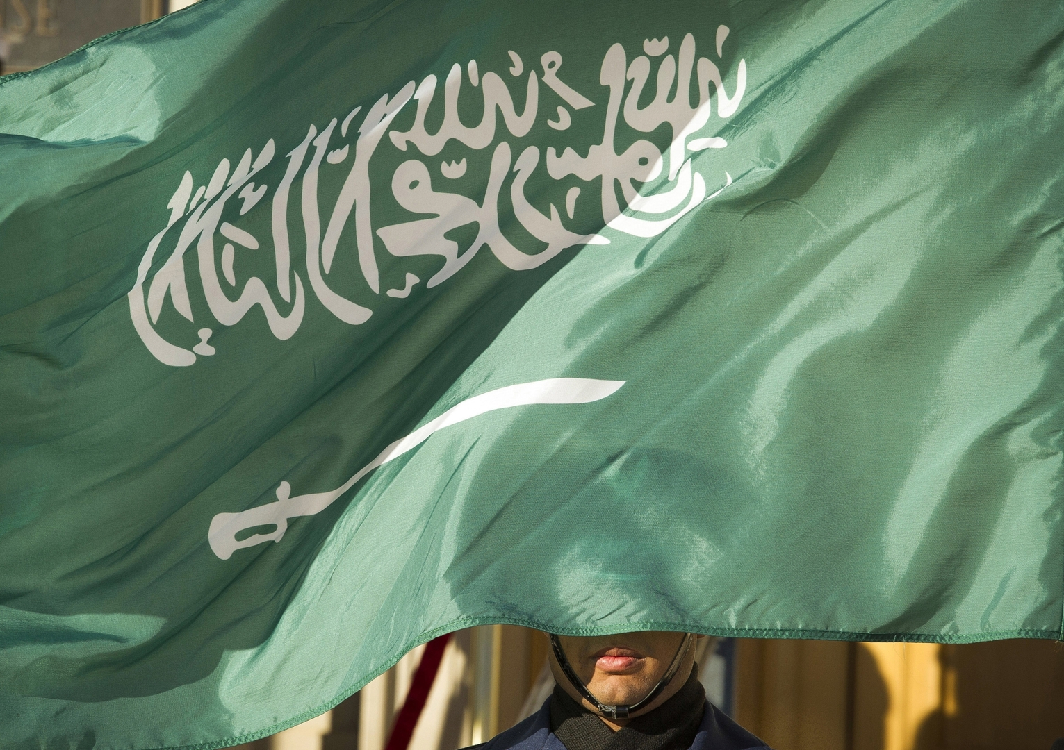 السعودية تمدد صلاحية تأشيرات الزيارة للسياحة