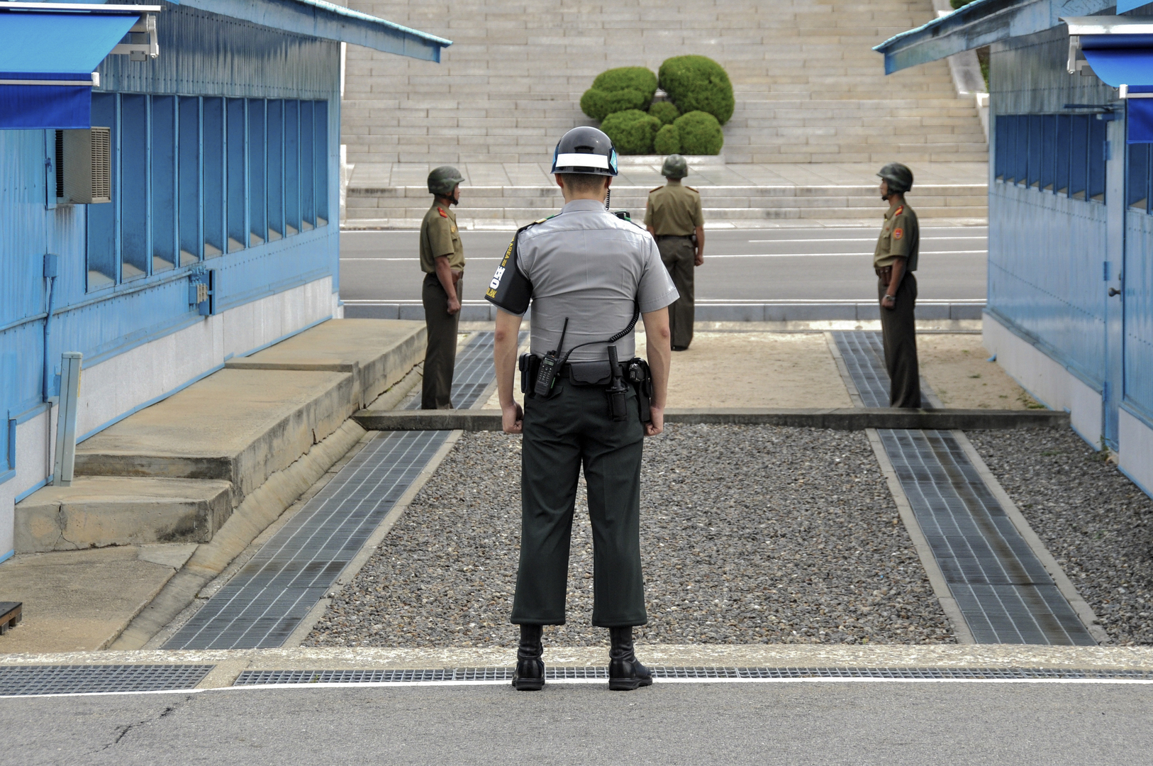 حديث كوري جنوبي عن حوافز لكوريا الشمالية وسعي لتحويل الهدنة إلى سلام دائم