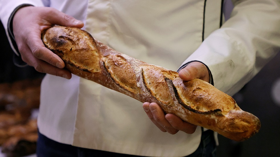 خباز تونسي يظفر بوظيفة خباز الإليزيه بعد فوزه بلقب صانع 
