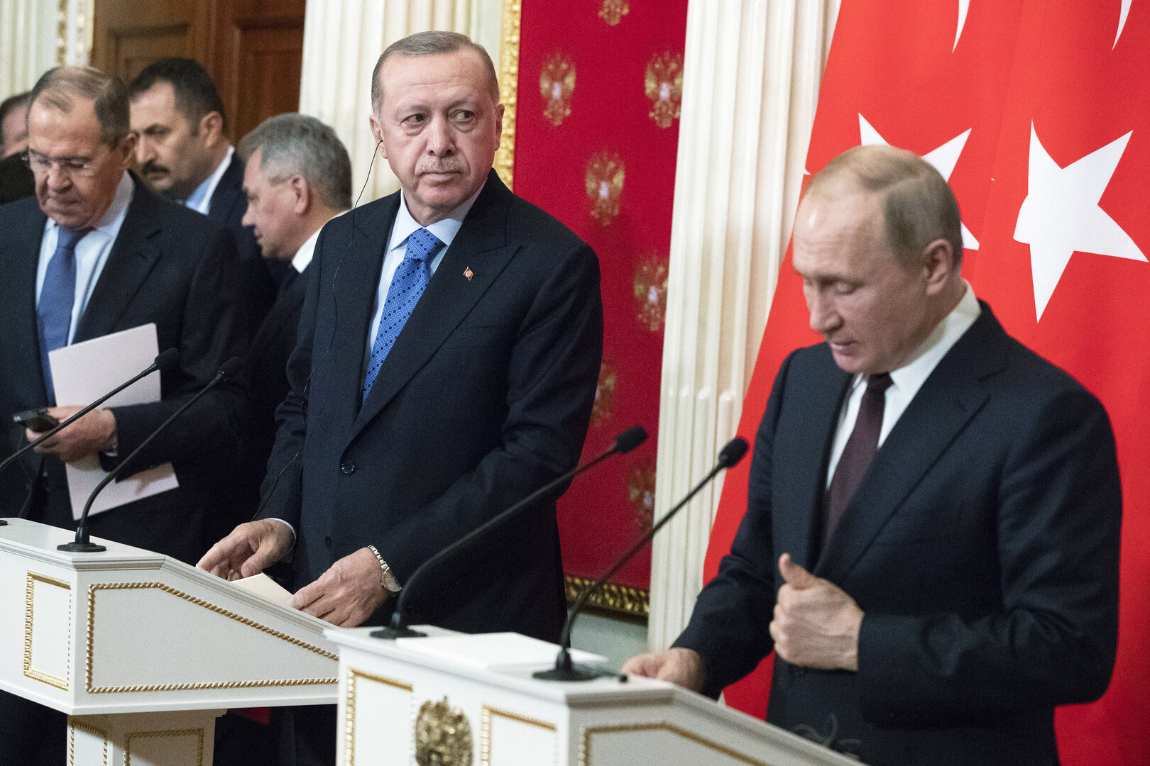 تشاووش أوغلو: لقاء أردوغان وبوتين سيركز على الملف السوري والعلاقات التجارية