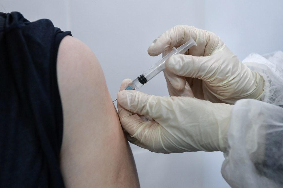 موسكو: تطعيم خمسة ملايين شخص بالمكون الأول من لقاح ضد كوفيد