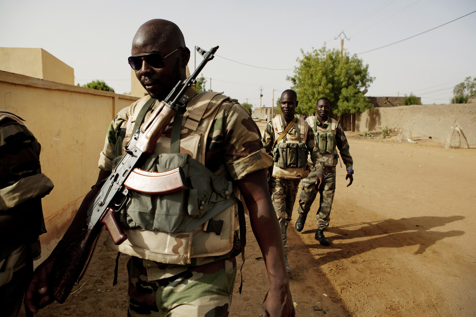 مقتل خمسة حراس بهجوم على قافلة متجهة لمنجم ذهب في مالي