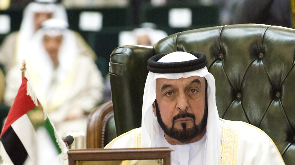 قادة الإمارات يعزون الملك سلمان بوفاة الأميرة هلا آل سعود