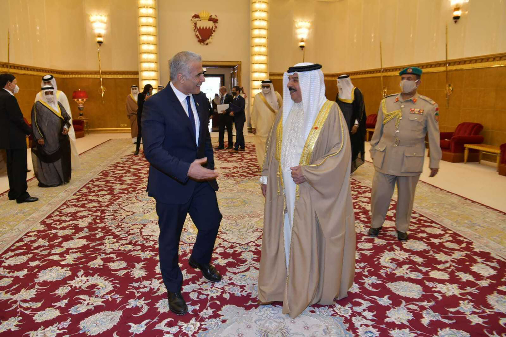 وزير خارجية البحرين لنظيره الإسرائيلي: نتطلع لتوسيع التعاون لكن حل الدولتين ضروري