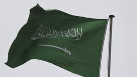 السعودية.. تداول تسجيل نادر للملك المؤسس (فيديو)