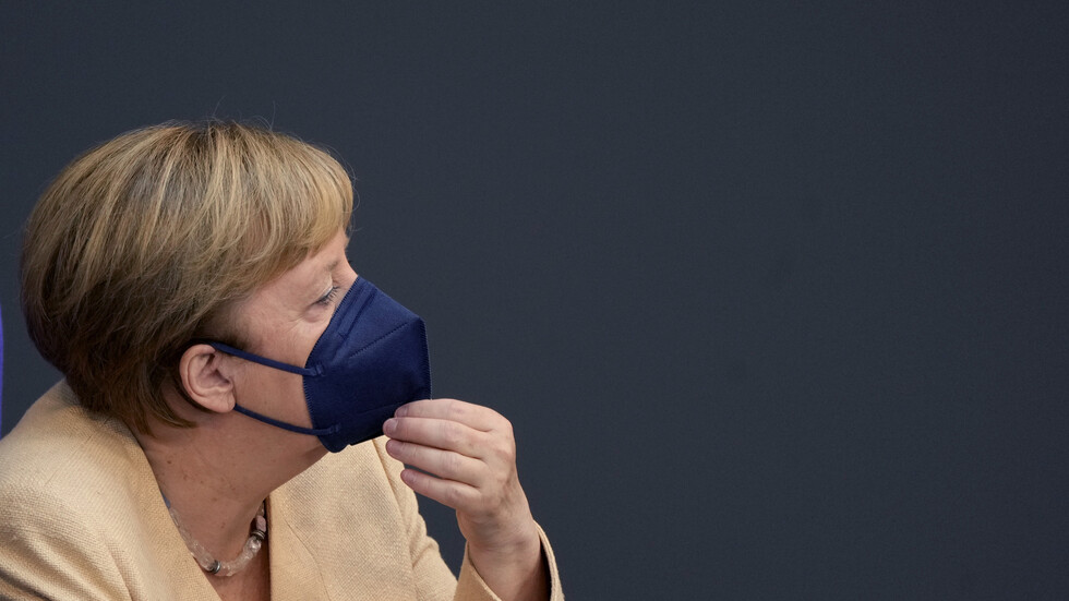 ميركل تطمئن الليبيين قبل رحيلها