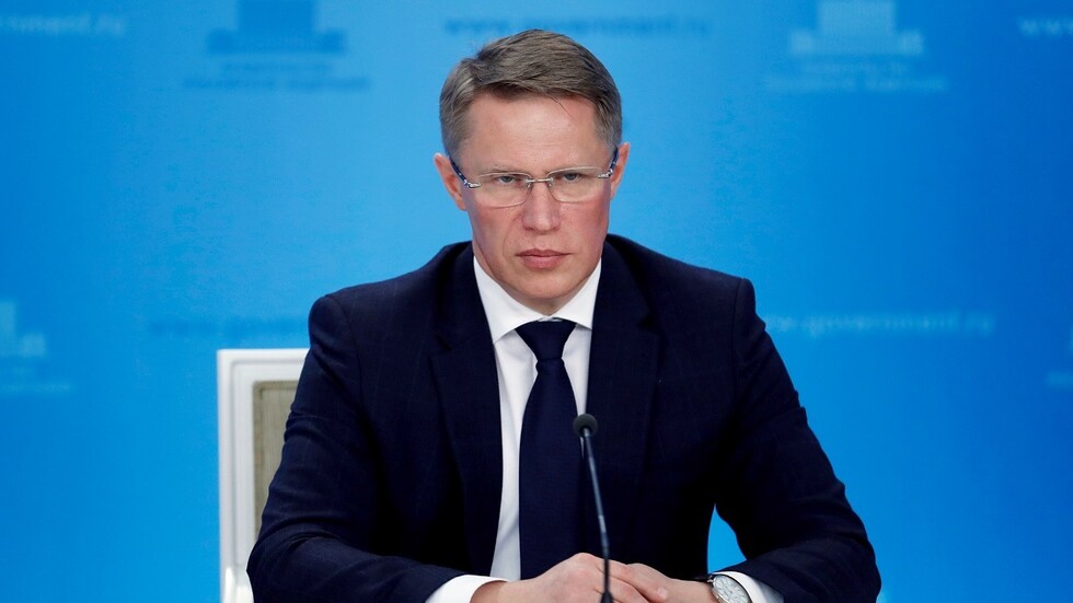 وزير الصحة الروسي: لم يبق سوى إجراء إداري أمام اعتراف منظمة الصحة العالمية بـ "سبوتنيك V"