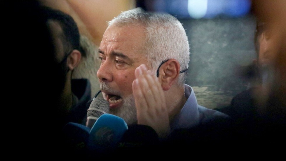 وفد من "حماس" برئاسة هنية يتوجه إلى القاهرة