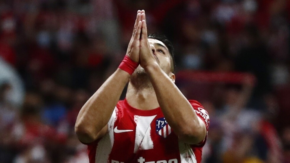 شاهد.. سواريز يهز شباك برشلونة 