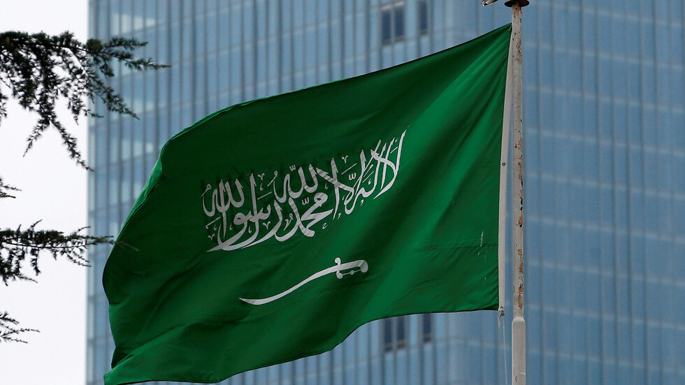 "شاهين" يلقي بظلاله على السعودية.. وتحذيرات بخصوص يومي الاثنين والثلاثاء