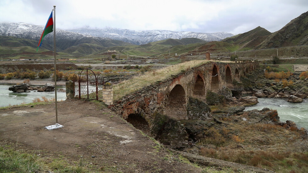سجال بين إيران وأذربيجان... أزمة على الحدود واتهامات متبادلة