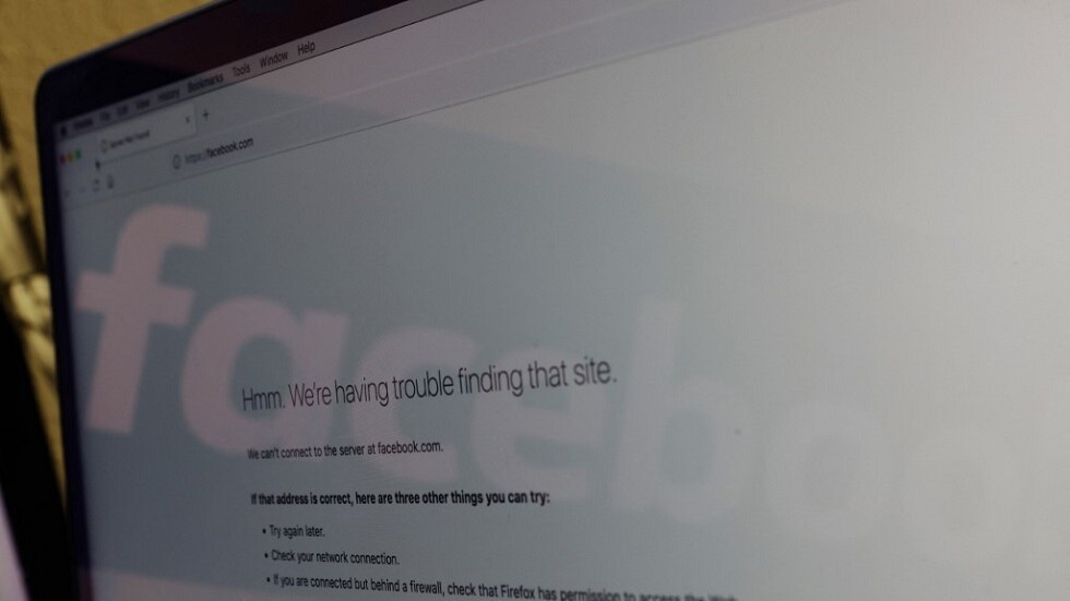 بعد تعطله لساعات.. رسالة جديدة عند محاولة فتح موقع "فيسبوك"