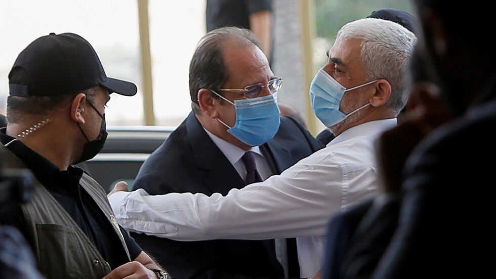 "حماس" تصدر بيانا حول لقاء قياداتها مع وزير المخابرات المصرية