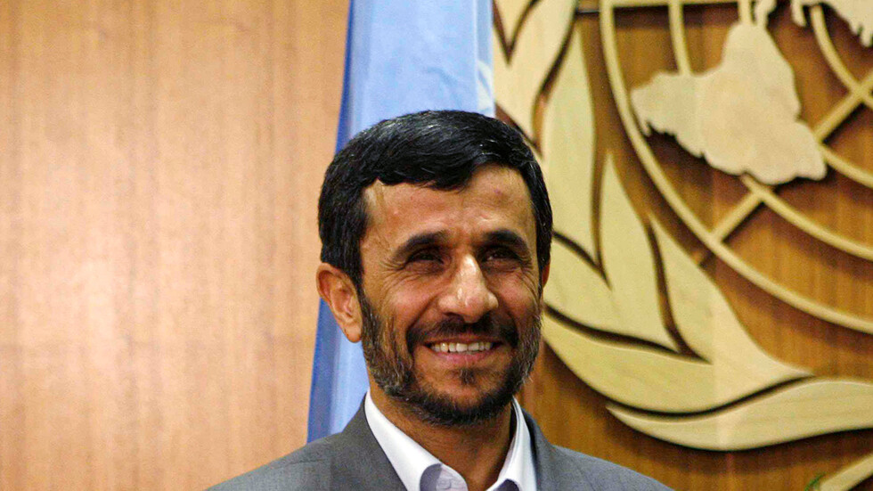 أحمدي نجاد يحذر: يتم التحضير لسيناريو خطير لشعوب إيران وأذربيجان وأرمينيا