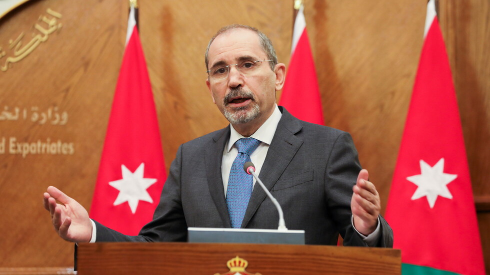 الصفدي ينفي صحة ما ورد في "وثائق باندورا" حول وجود ثروات سرية للملك عبدالله الثاني بالخارج