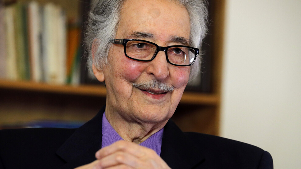 وفاة أبو الحسن بني صدر في باريس.. أول رئيس إيراني بعد الثورة ومتهم بـ"الخيانة"